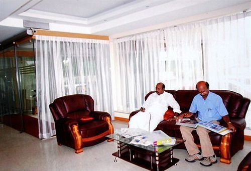 Fabhotel Prime Mahalaya Residency - Nr Pallavaram Railway Station Hotel