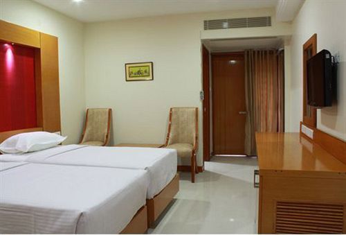 Hotel Fabhotel Prime Mahalaya Residency - Nr Pallavaram Railway Station Chennai